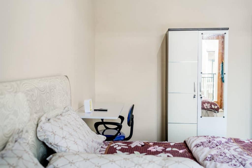 הוילה בנדונג Rumah 3 Kamar Lembang, Adem, Bebas Macet מראה חיצוני תמונה